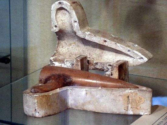 Stampo con un’ocarina semilavorata